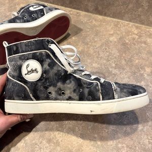 LouBoutin red bottoms